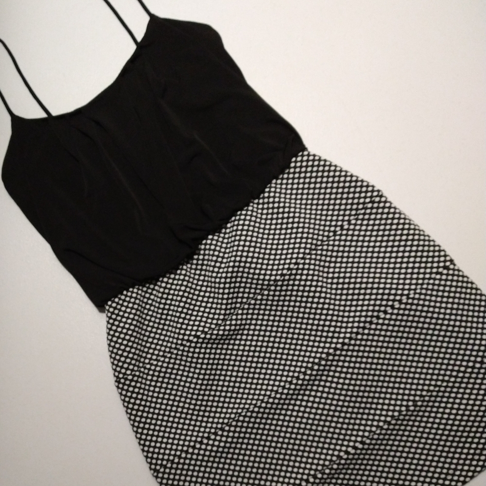 🖤 Sweet Storm dress! EUC 🖤